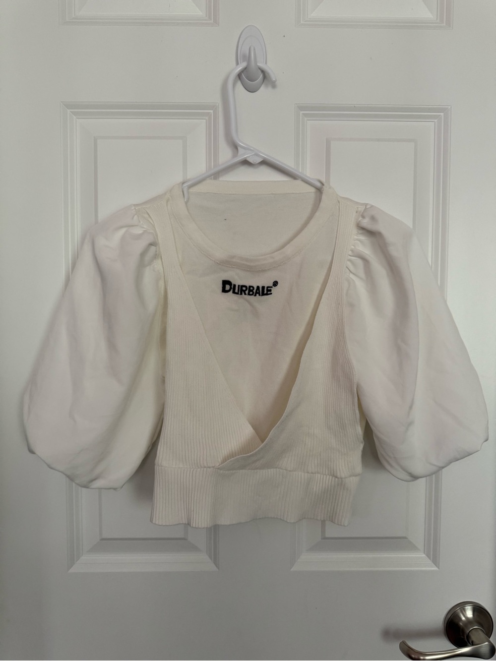 Cream Puff-Sleeve Cropped Top